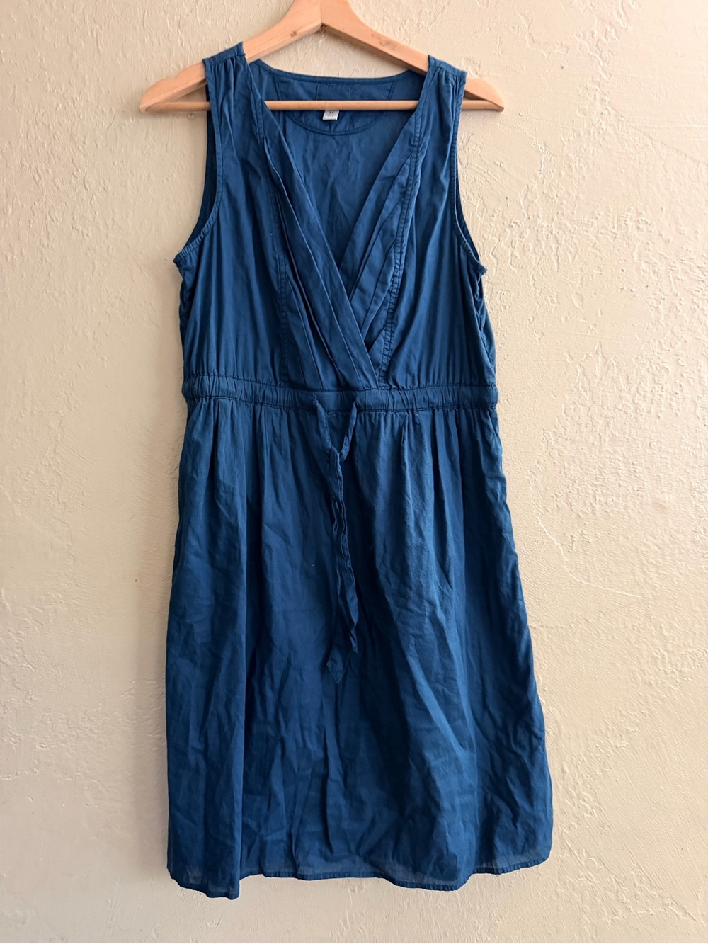 Unk Sleeveless Indigo Wrap-Front Dress with Waist Tie